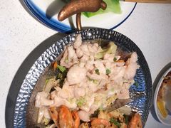 -小鱼小牛·鱼牛干锅·脆鱼火锅(世欧广场店)