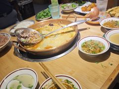 -洱火云南酸菜牛肉火锅(石景山当代商城店)