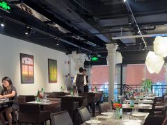 -LESCEDARS Brasserie Bistro香柏树