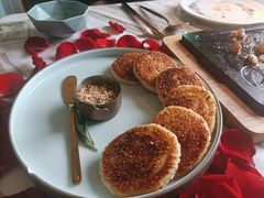 鹅肝酱葱油饼-蜜桃花开·中西融合菜E&W(南长街店)