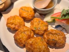 -大头虾越式风味餐厅(光明广场店)