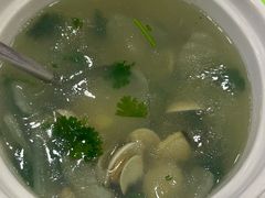 -粤盛海鲜平价店(洛溪食街店)