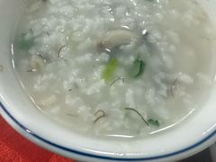 -先鲜鲫鱼粥