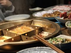 -房子红了鱼豆花重庆老火锅(广厦学院店)