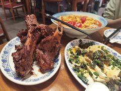 -老天桥酱肉烧饼夹肘子(天桥店)