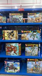 -逝水玩具折扣店