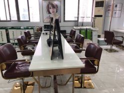 -镁连社·美联社