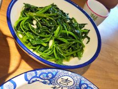 炒地瓜叶-湘当有饭剁椒鱼头(昆山招商花园城店)
