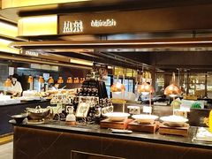 -钱小奴海鲜自助黑金店(杭州滨江龙湖店)