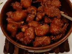 钵仔榄角排骨-沙龙酒家