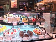 面包甜点陈列柜-巴黎贝甜(五道口店)
