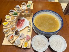 -香麒园·过桥米线·南湖雅宴
