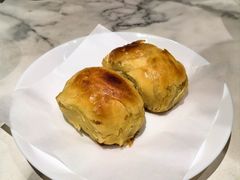 辣皮子牛肉烤包子-丝路有约·优雅新疆菜(万宴城店)