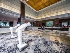 -上海虹桥西郊假日酒店