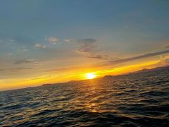 -亚龙湾亚泰商业街