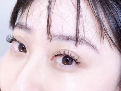 -花岐款式专研健康美甲沙龙