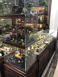 -灵彩珠宝(朗香街店)