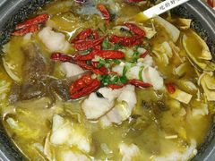 -渝是乎酸菜鱼·川渝小炒(新世界百货望京店)