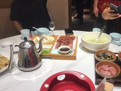 -乔家小院•非遗驴肉•本地小海鲜(滨河路店)