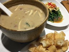 老济南甜沫-闫府私房菜·百年鲁菜(恒隆店)