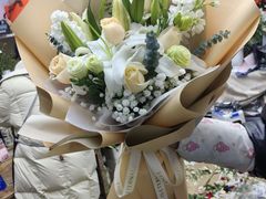 -亭亭鲜花店(中山北路店)