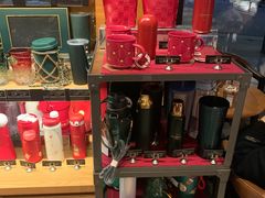 -星巴克臻选(莘庄仲盛店)