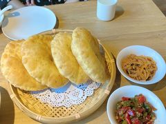 -東舍食唐精品陕菜馆