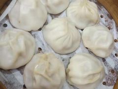蟹黄汤包-鸡鸣汤包(罗廊巷店)
