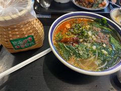 -云阿蛮云南生烫牛肉米线(奉贤路店)