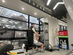 -享受健身·美体塑形馆