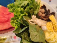 -泓炙颐凤鲜海鲜火锅料理(桐乡店)