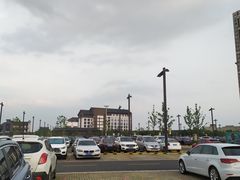 -融创茂-停车场