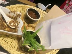 -鲁菜根·泰安菜(万达店)