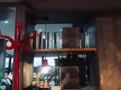 -HIGH FIVE哈福手工汉堡(桂林路店)