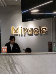 门面-Miracle集简美发沙龙