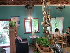 大堂-初见咖啡(青大路店)