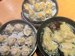 冬笋鲜肉烧麦-真真鲜馄饨店(启蒙路店)