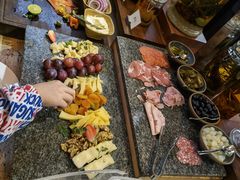 -松山湖凯悦酒店·Café自助餐厅·周末火舞秀表演