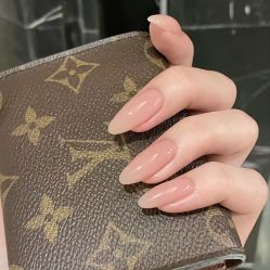 -悦指间美甲美睫