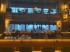 -The ROOF (通盈中心店)