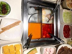-海底捞火锅鲜切牛肉主题店(长寿路店)