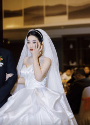 -台湾蔡美月婚纱租赁