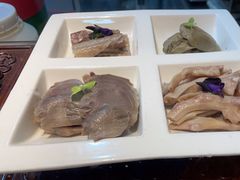 -香山湖家家宴(中山陵店)