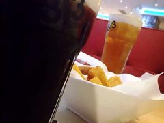 和我朋友在813喝茶-813芭依珊 BAESAn(汇港购物中心店)