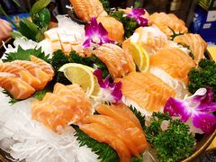 -青瓦餐厅·生鱼片·韩园烤肉(西塔店)