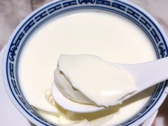 老香港鲜奶冻-香港百合居(LCM置汇旭辉广场店)