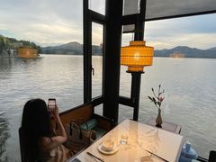 靠窗位-柳莺湖上·湖景餐厅·江南菜(西湖店)