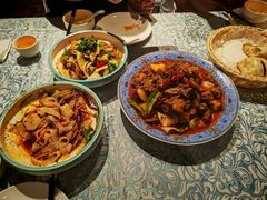 -巴扎美食·新疆菜·西域歌舞表演餐厅(新疆大厦店)