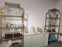 -Yolee雅妮容颜定制美睫·美甲