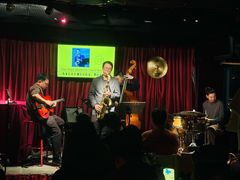 -东岸Cafe 爵士俱乐部